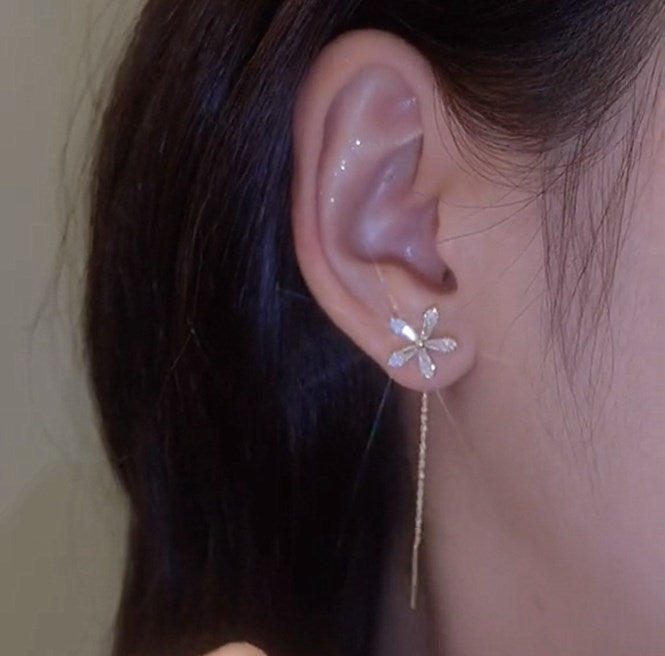 S - Shiny Diamond Flower Earring Tassel