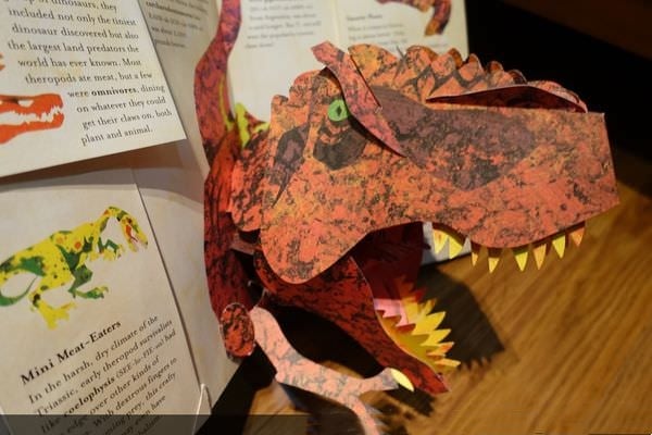 3D Encyclopedia Prehistorica Dinosaurs HARDCOVER