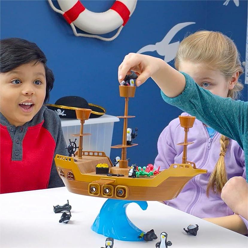 New s - Pirate balancing Boat game