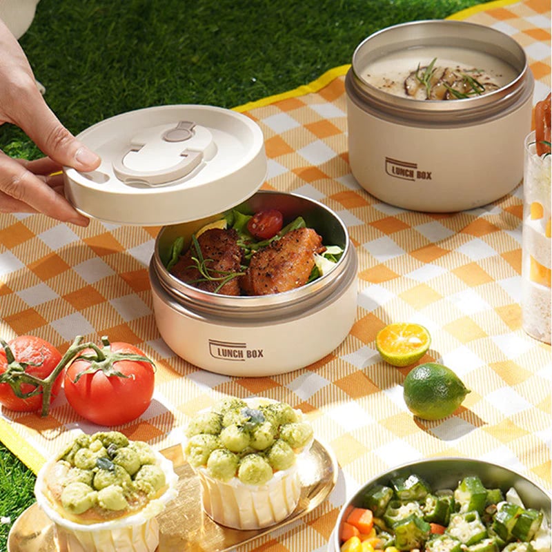 Portable And Insulating Lunch Box
