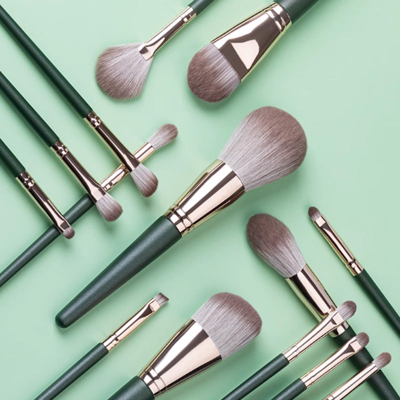 Early Christmas discount 14 Pieces Portable Makeup Brush Set