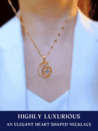 Necklace with an elegant and delicate crescent for women