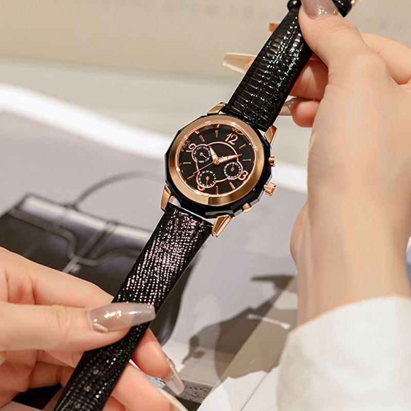 Stylish Waterproof Quartz Watch