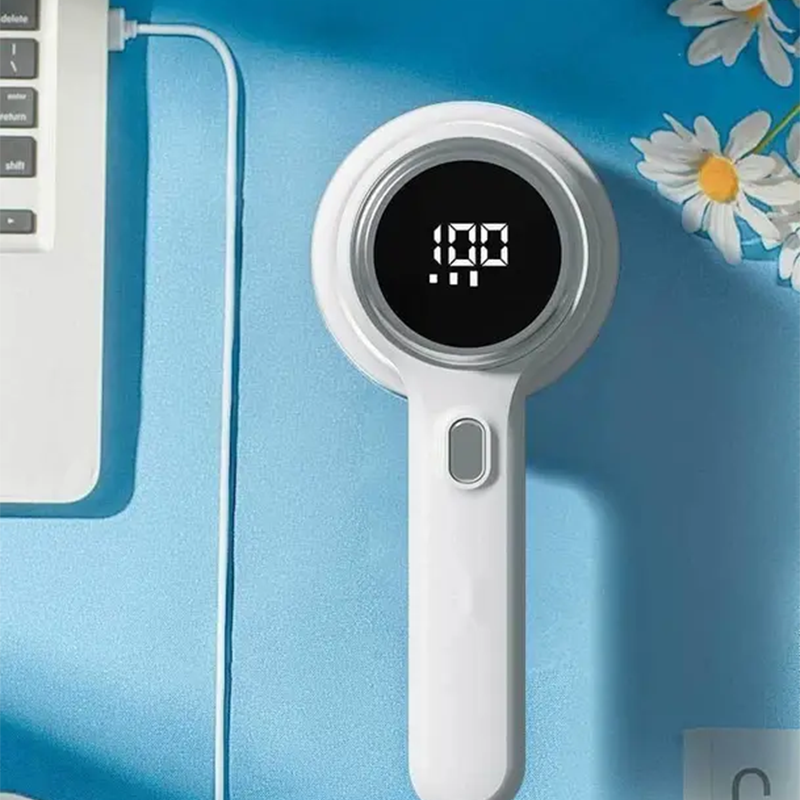 Rechargeable & Portable Digital Display Lint Remover