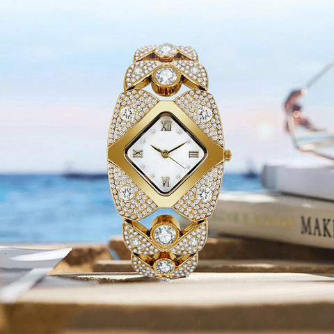 Women's Retro Quartz Watch with Sparkling Rhinestones