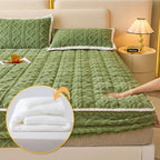 The entire range! Warming flannel fitted sheet – made from soft cotton flannel with deep pockets & non-slip elastic bands for comfort in every season